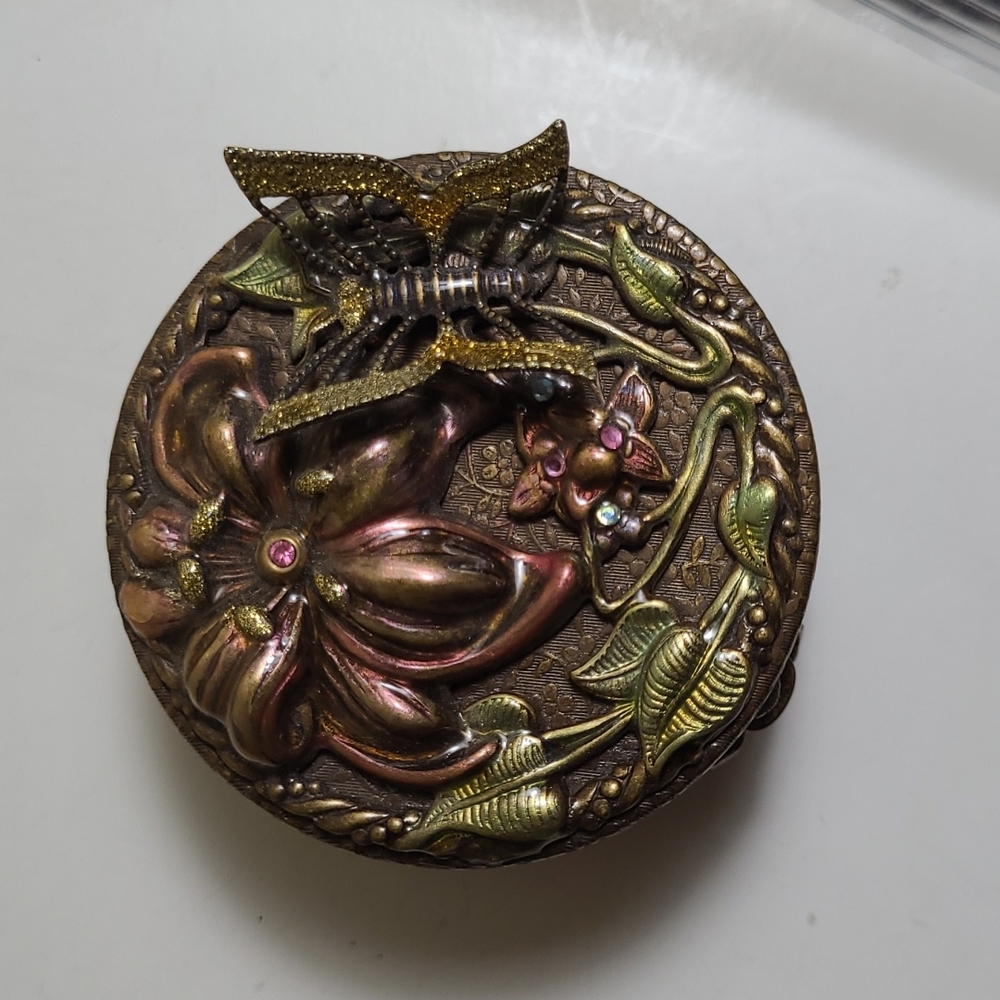 Sweet romance trinket box